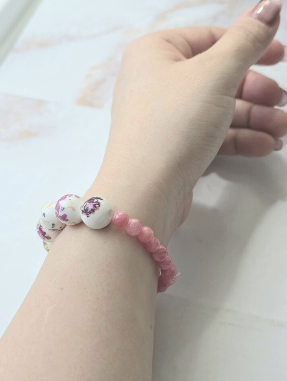 Floral Porcelain & Rose Quartz Beaded Bracelet Pink Shimmer Stretch Fits 7-7.5” - Picture 5 of 5